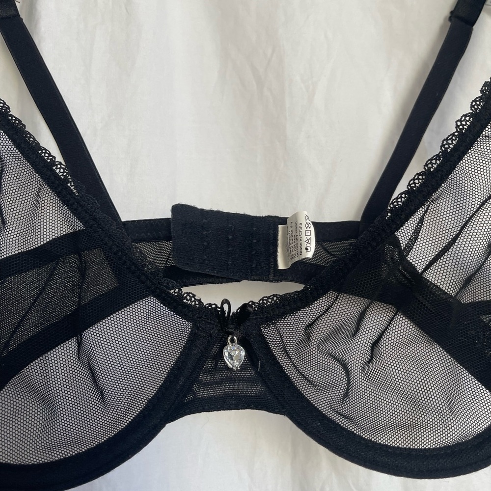 Elegant Black Lace Sheer Bra whimsy goth Size 32B - Picture 4 of 11